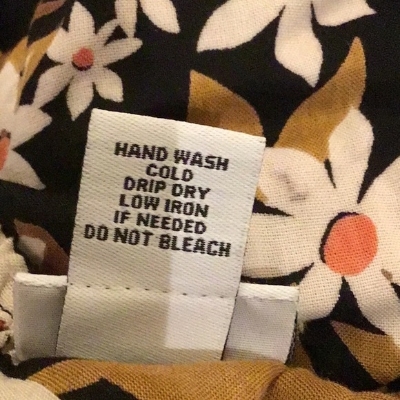 Ruffled Rue 21 tropical print spaghetti strap crisscross bodice maxi dre… - Picture 7 of 7